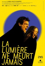La lumière ne meurt jamais - Affiche La lumière ne meurt jamais - Affiche