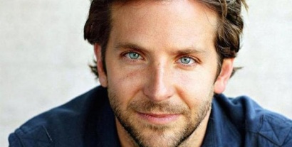 Harrison Ford rend le fouet et le chapeau ?